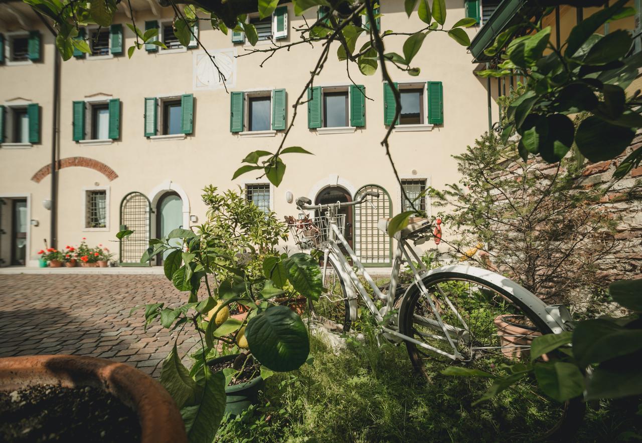 A Casa Di Tom Bed & Breakfast SantʼAmbrogio di Valpolicella Екстериор снимка