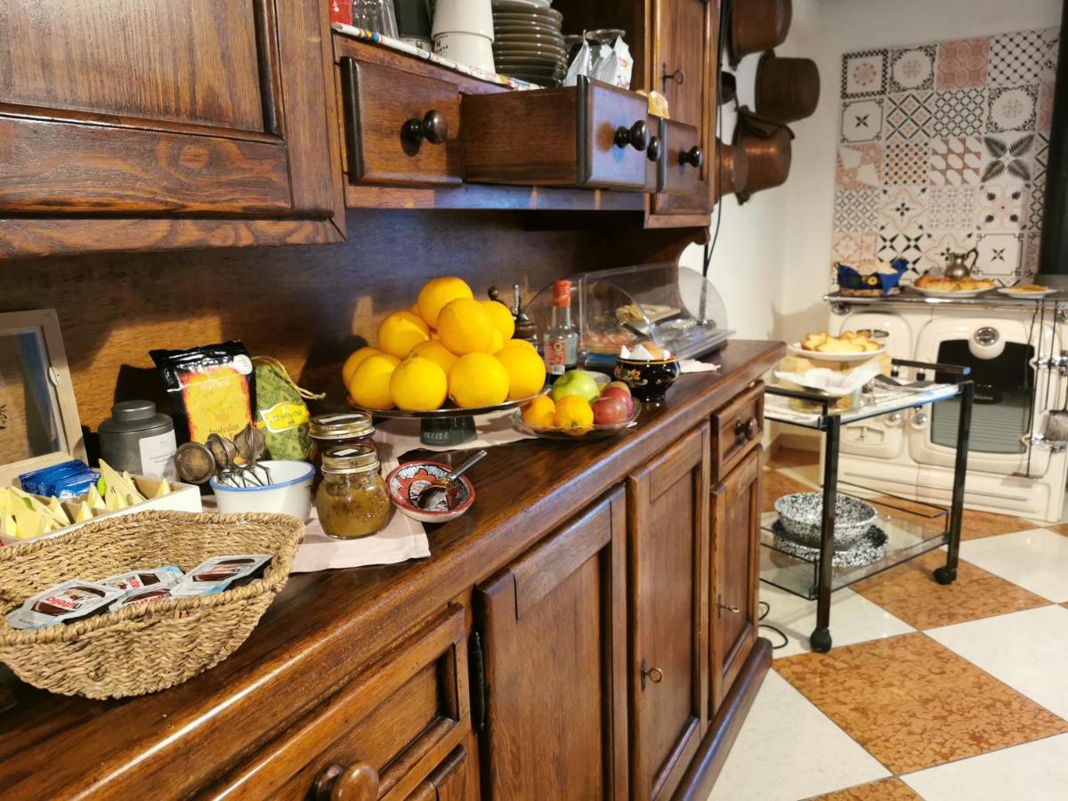 A Casa Di Tom Bed & Breakfast SantʼAmbrogio di Valpolicella Екстериор снимка